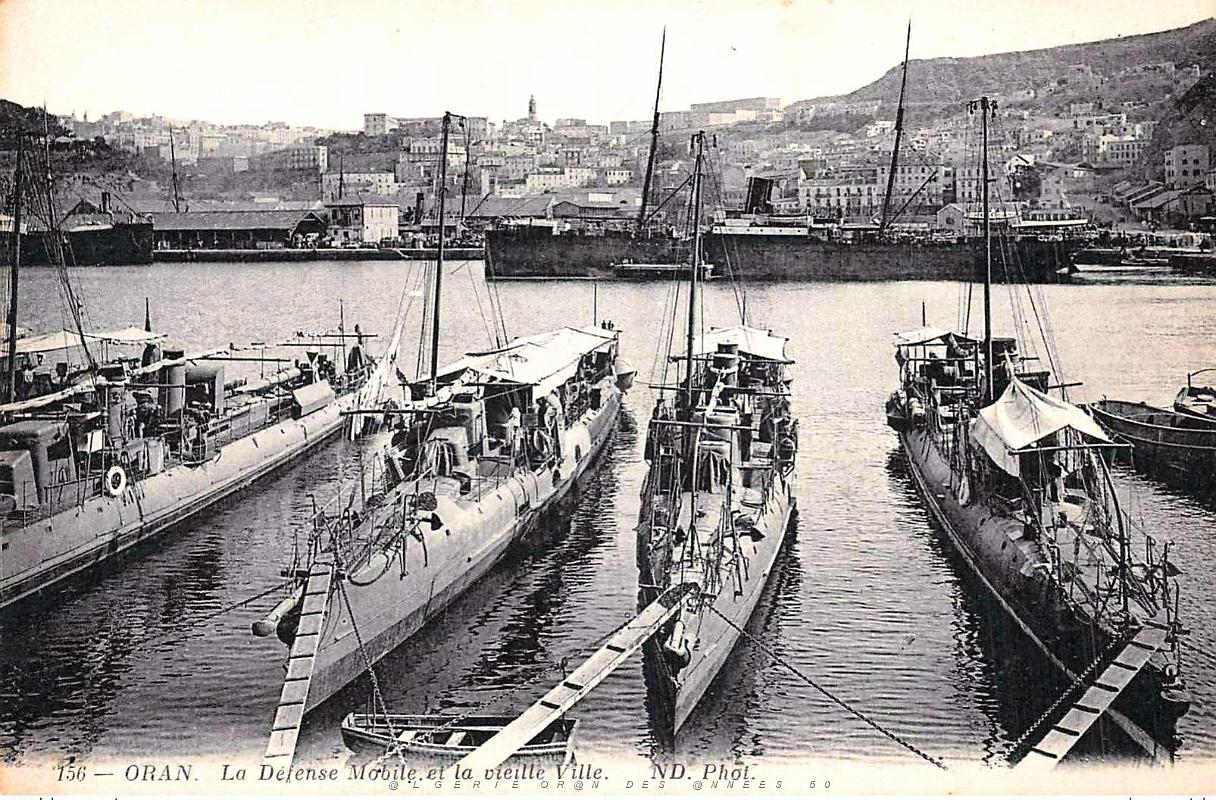 Oran - Defense Mobile et Vieille Ville.jpg